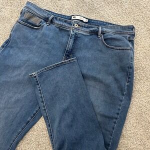 Levis Jeans 24W Blue Perfectly Shaping 512 Straight Leg Medium Wash Denim